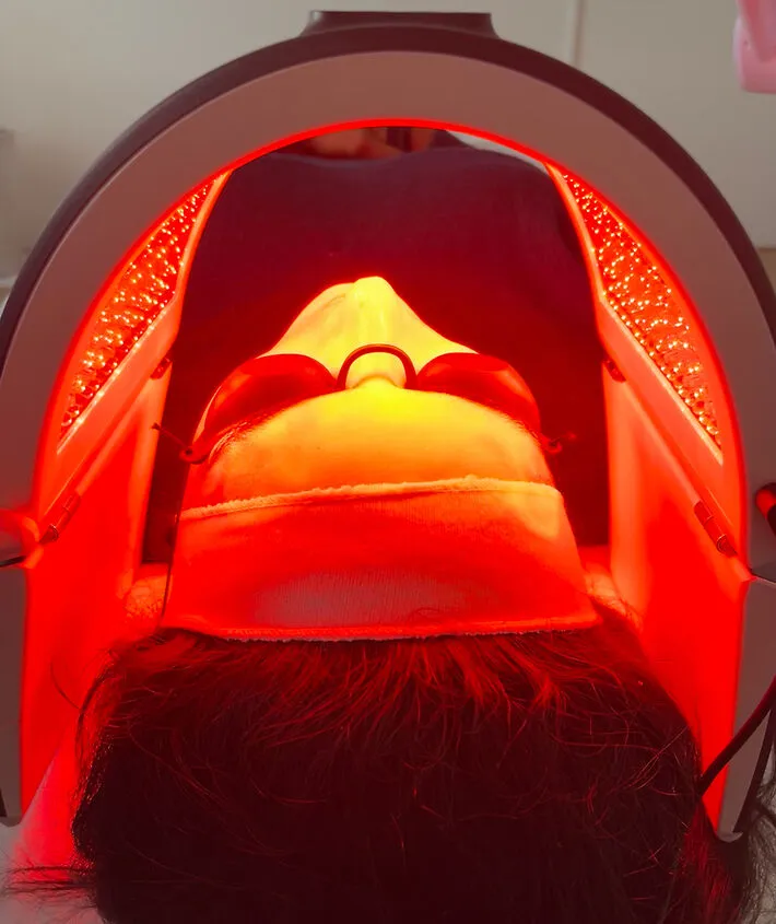 Red Light Therapy in Beverly Hills, CA, by Ara Med Spa